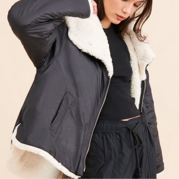 Free People isra reversible cozy puffer jacket - Picture 2 of 15